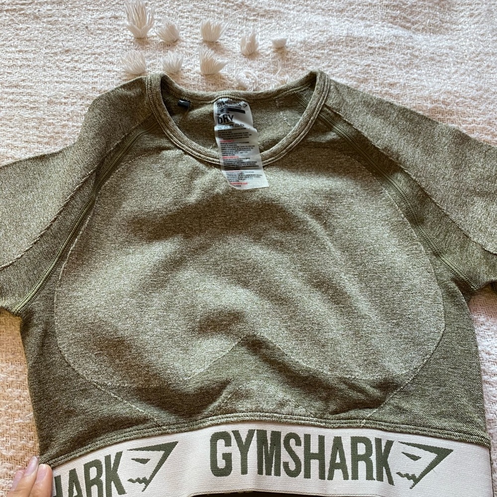 GYM SHARK KHAKI FLEX TOP